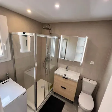 Apartment T2 Climatise Proche Centre Et Cavalaire-sur-Mer